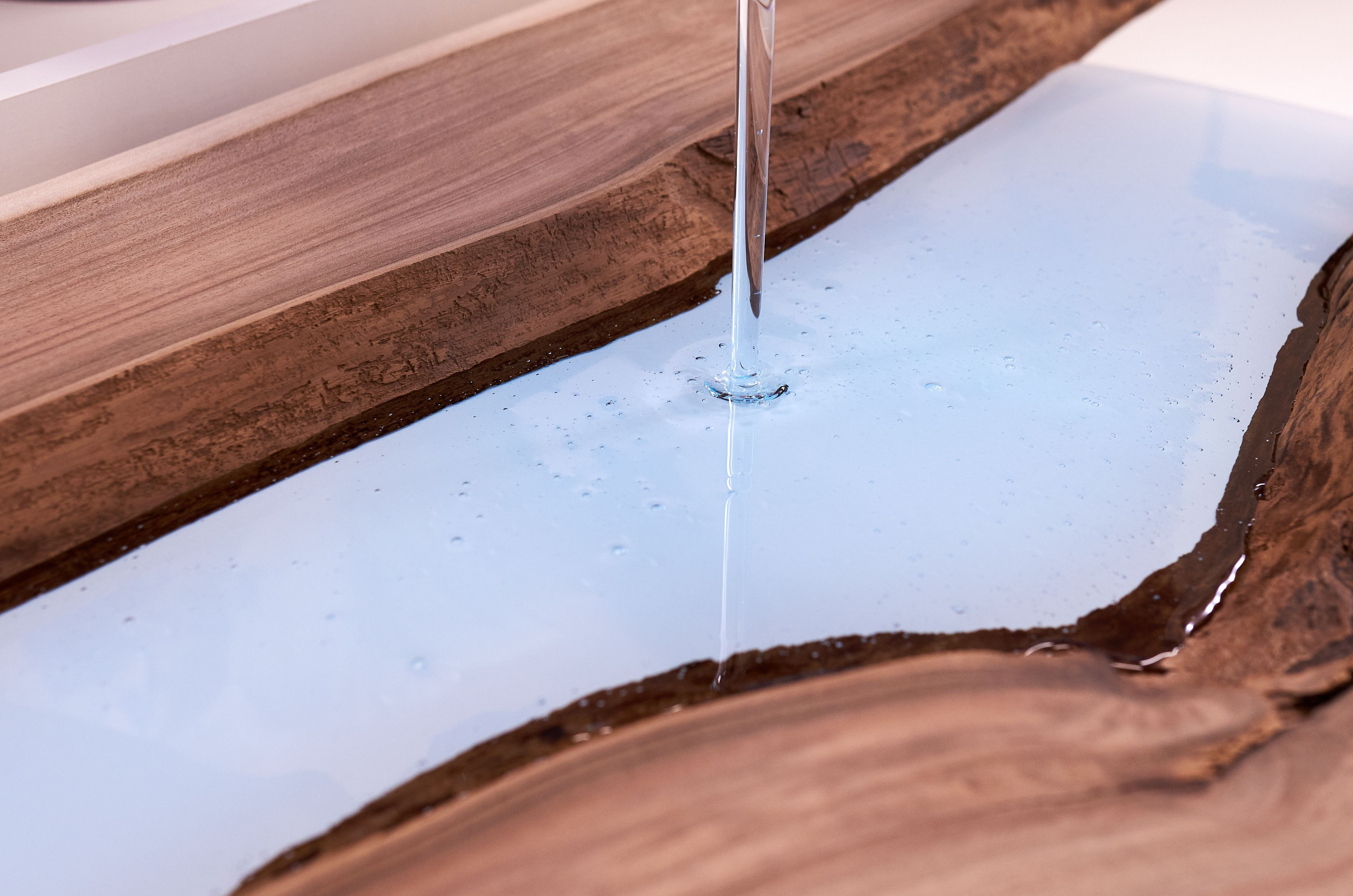 epoxy gegoten in tafel