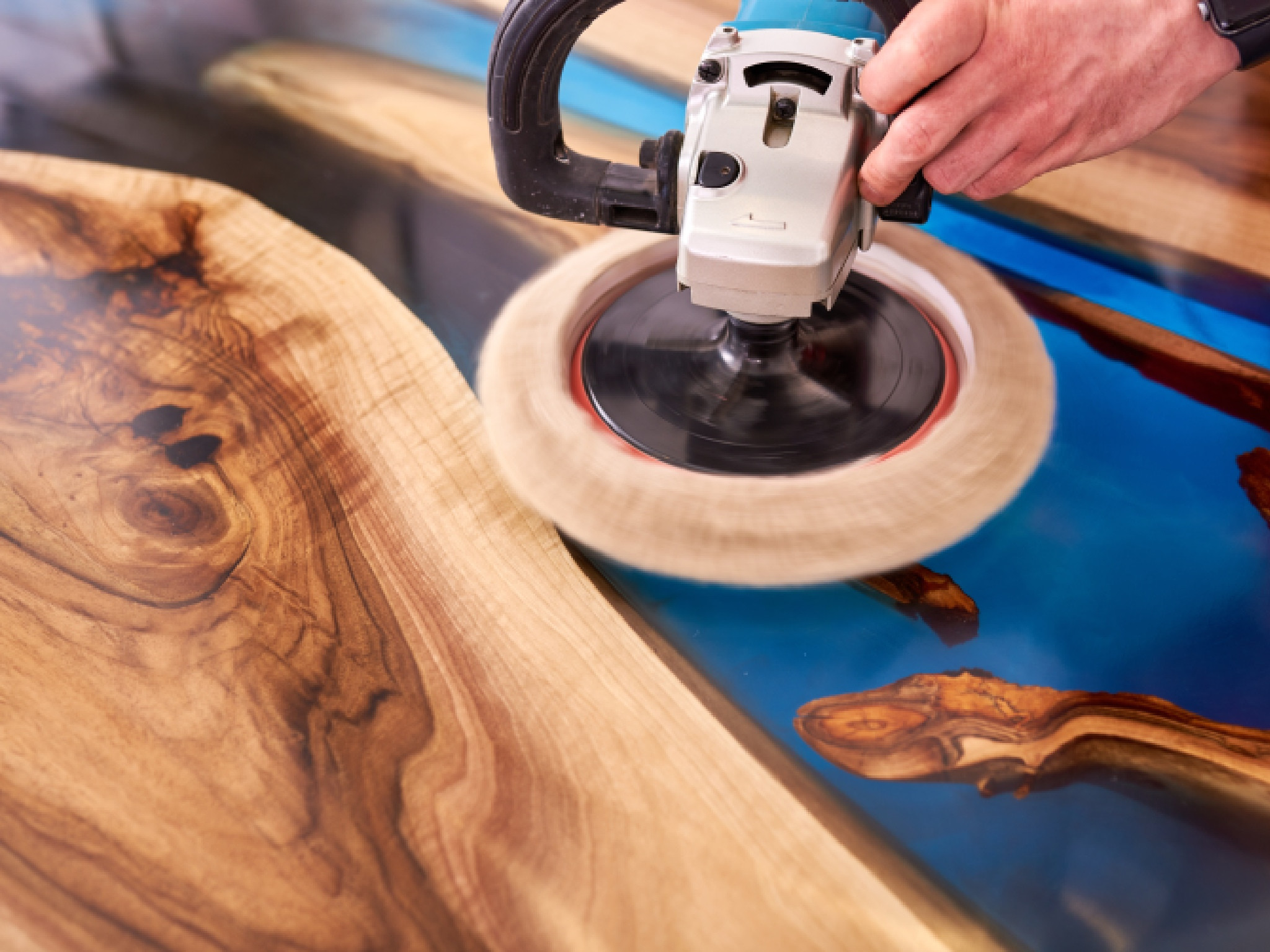 Riviertafel epoxy ambacht